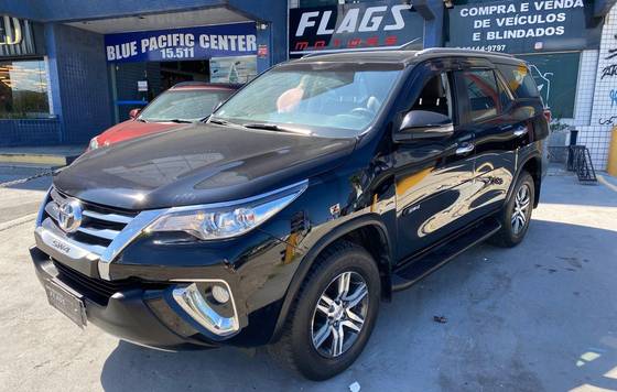 TOYOTA HILUX SW4 2.7 SRV 7 LUGARES 4X2 16V FLEX 4P AUTOMÁTICO
